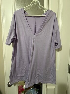 SHEIN Lavender V-Neck Short Sleeve Tunic Top